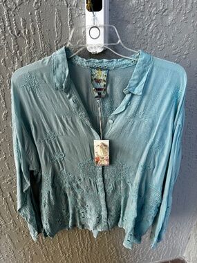 Johnny Was Slim Audrey Button-Down Blouse NWT medium